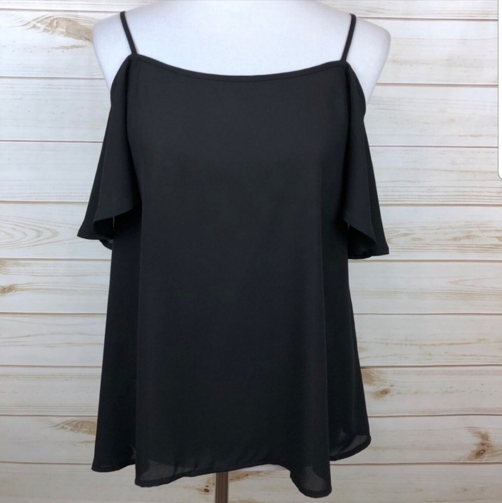NWT Cute Black Top!